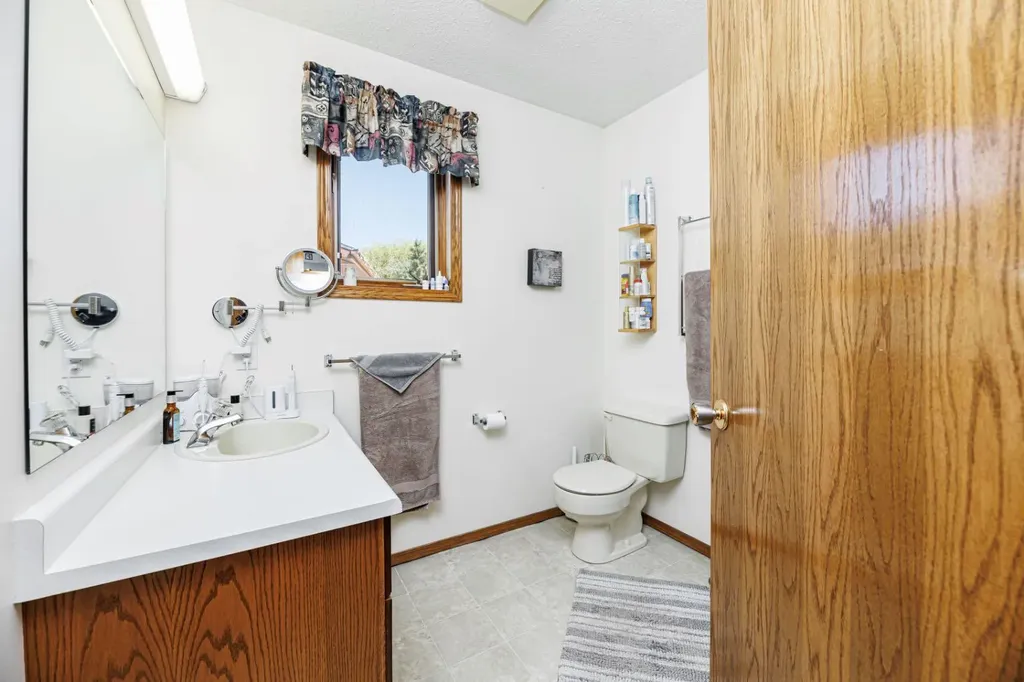 78 Dunning Crescent Red Deer AB T4R2G3