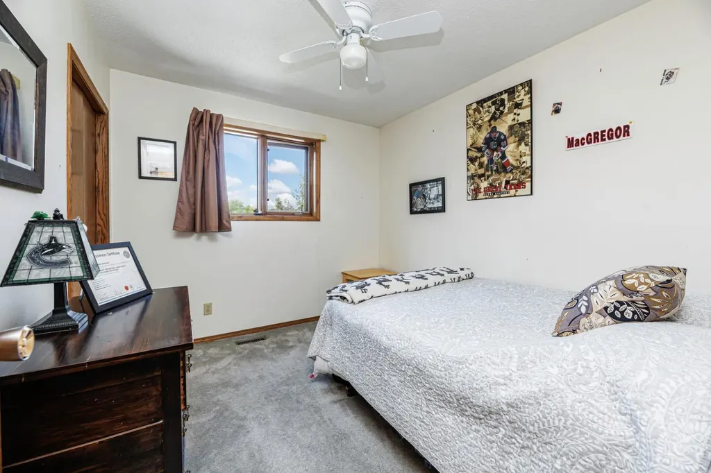 78 Dunning Crescent Red Deer AB T4R2G3
