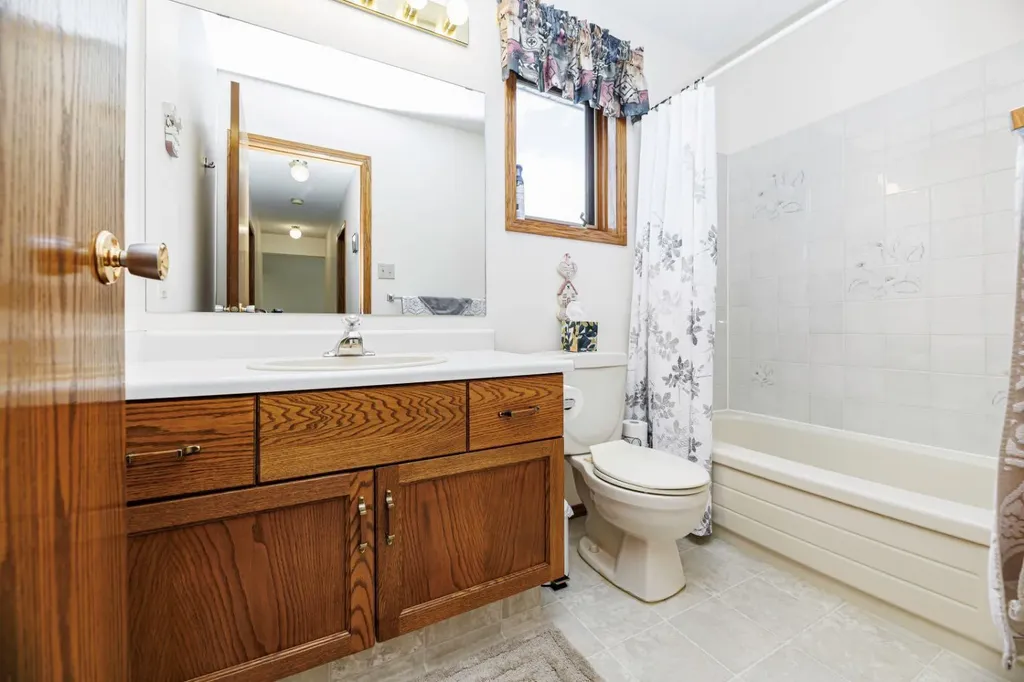 78 Dunning Crescent Red Deer AB T4R2G3