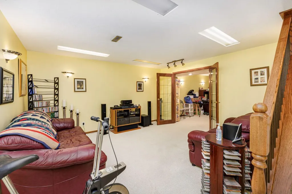 78 Dunning Crescent Red Deer AB T4R2G3