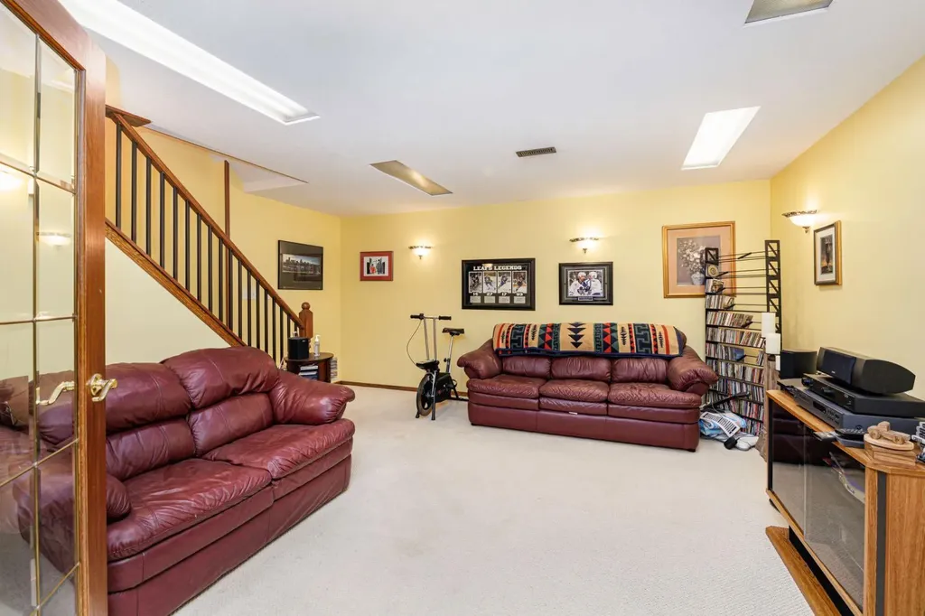 78 Dunning Crescent Red Deer AB T4R2G3