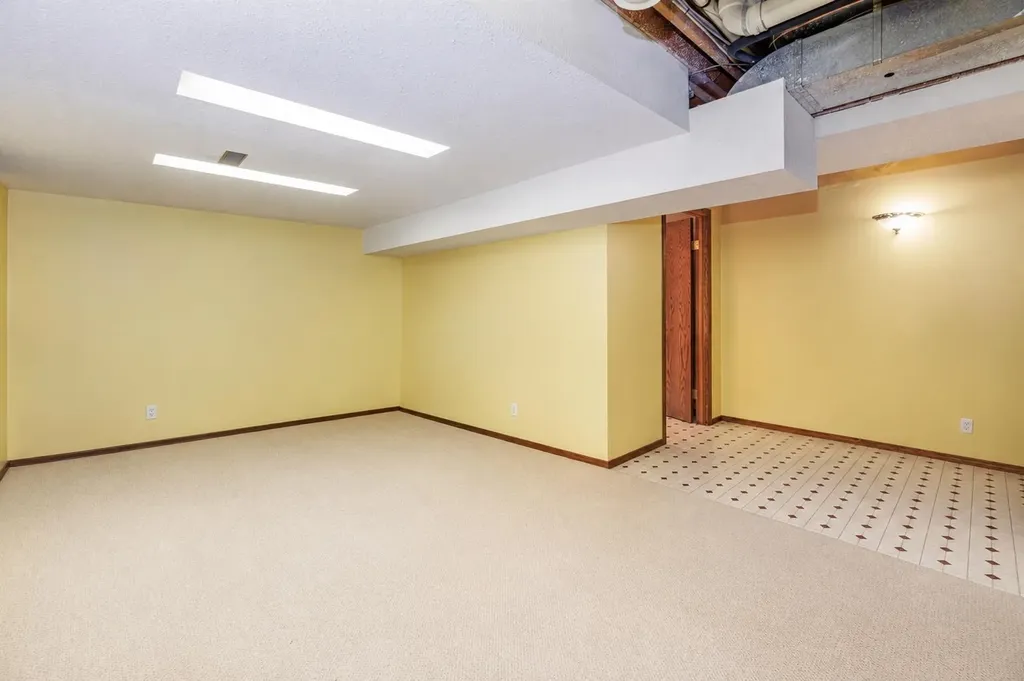 78 Dunning Crescent Red Deer AB T4R2G3