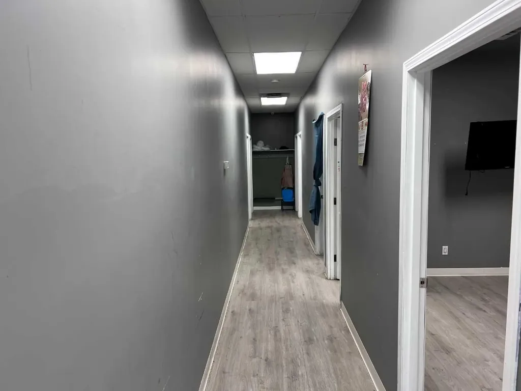 5703 48 Avenue Camrose AB T4V0J9