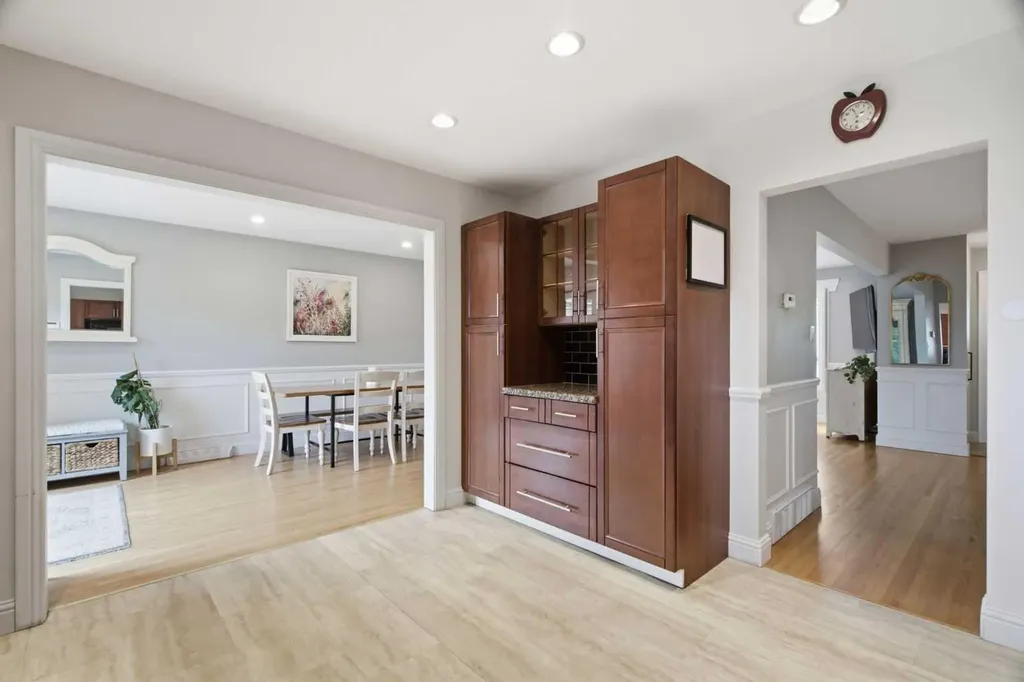 8616 Elbow Drive SW Calgary AB T2V 1K7