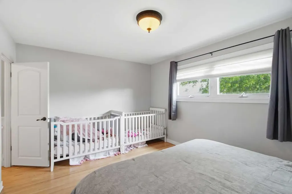8616 Elbow Drive SW Calgary AB T2V 1K7