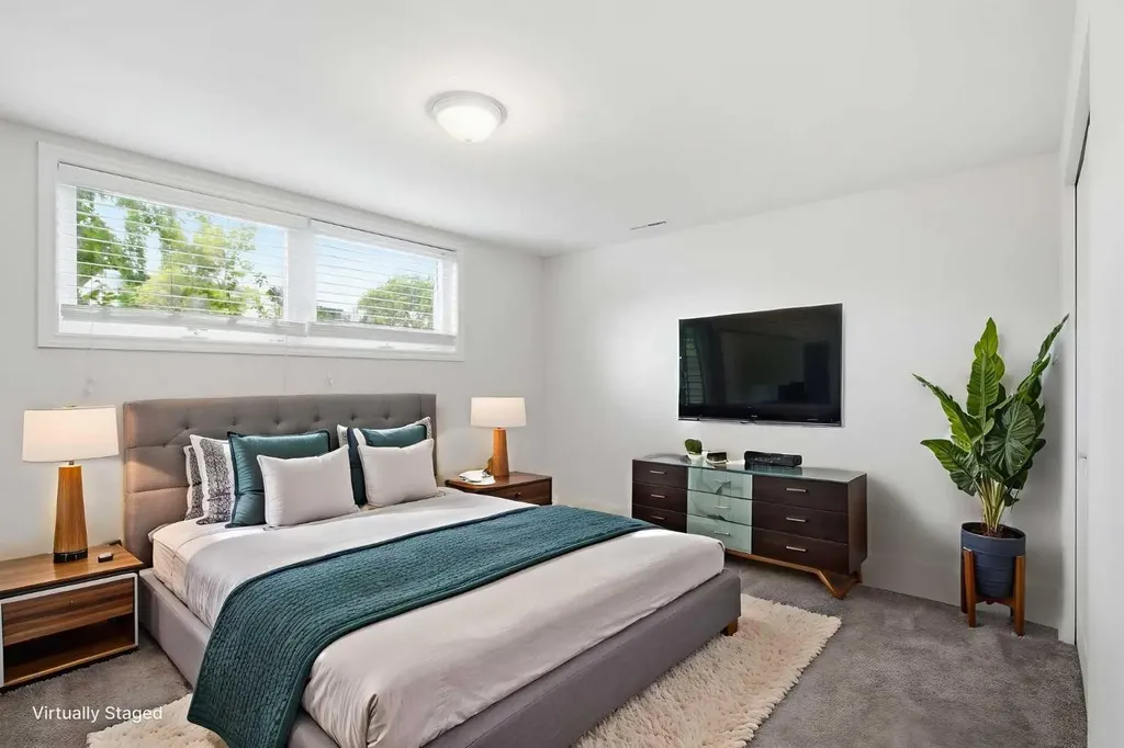 8616 Elbow Drive SW Calgary AB T2V 1K7
