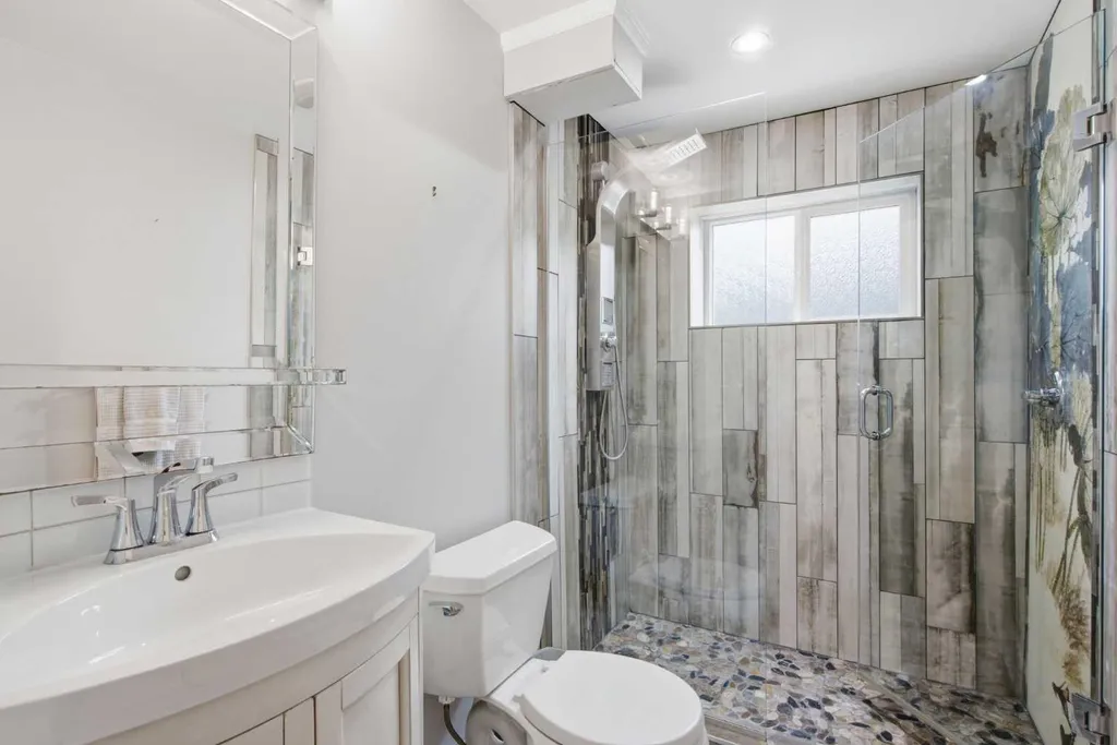 8616 Elbow Drive SW Calgary AB T2V 1K7