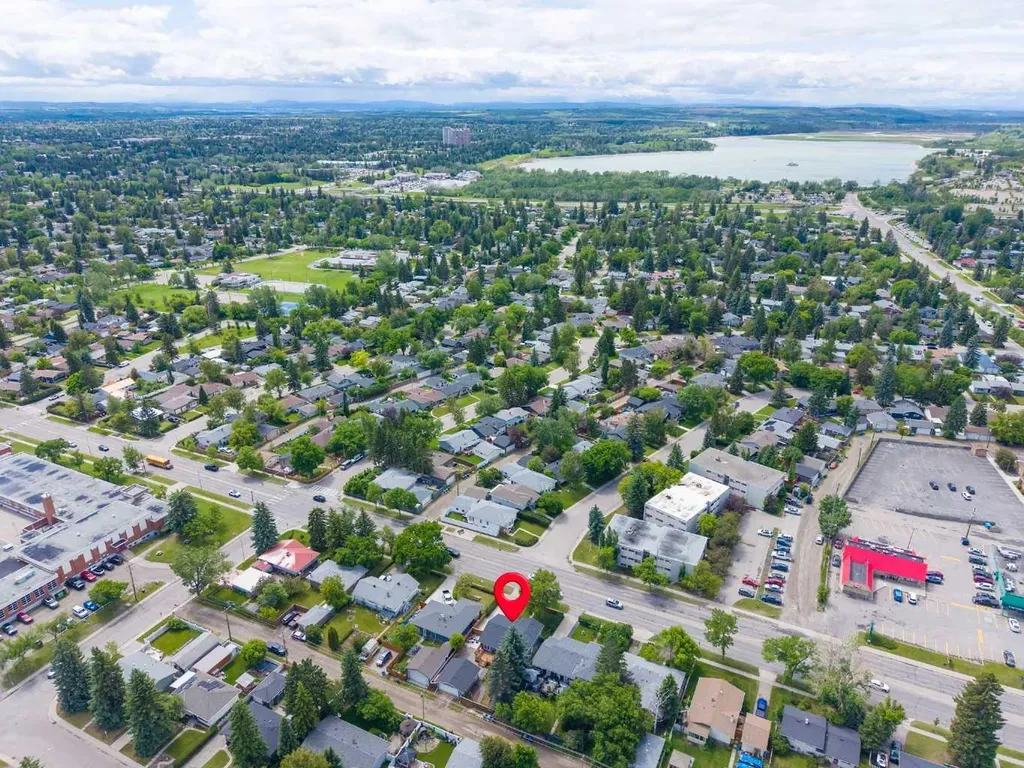 8616 Elbow Drive SW Calgary AB T2V 1K7