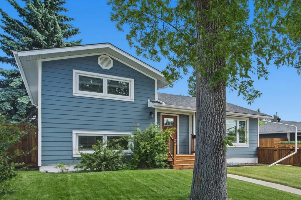 8616 Elbow Drive SW Calgary AB T2V 1K7