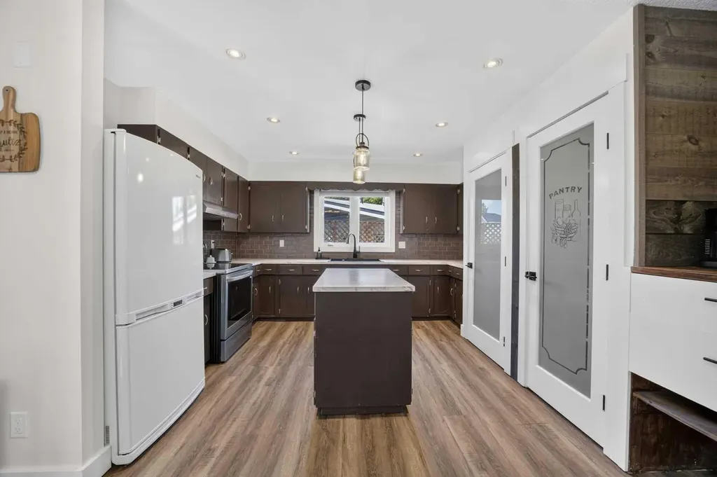 7 Westhill Drive Didsbury AB T0M 0W0