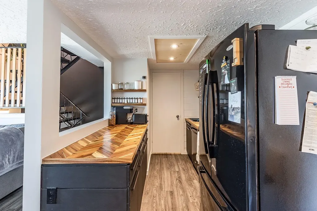 637 5 Street SE Medicine Hat AB T1A0N4