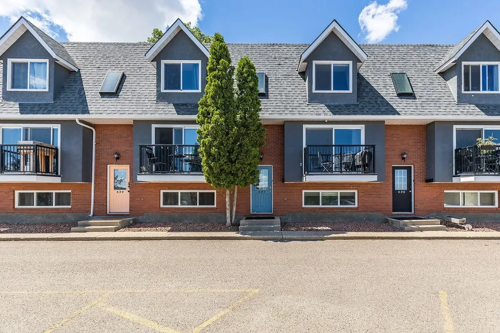 637 5 Street SE Medicine Hat AB T1A0N4