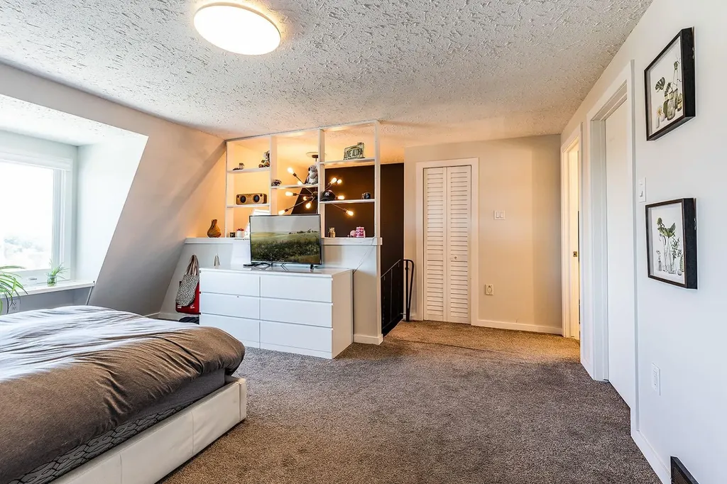 637 5 Street SE Medicine Hat AB T1A0N4