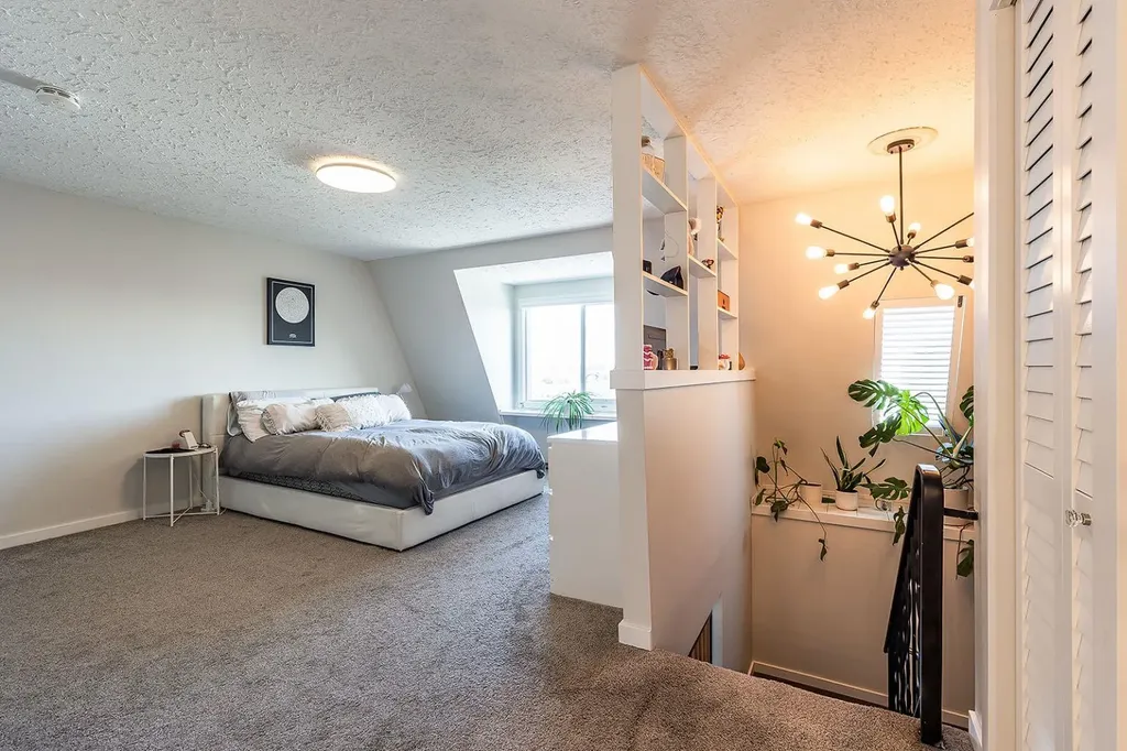 637 5 Street SE Medicine Hat AB T1A0N4