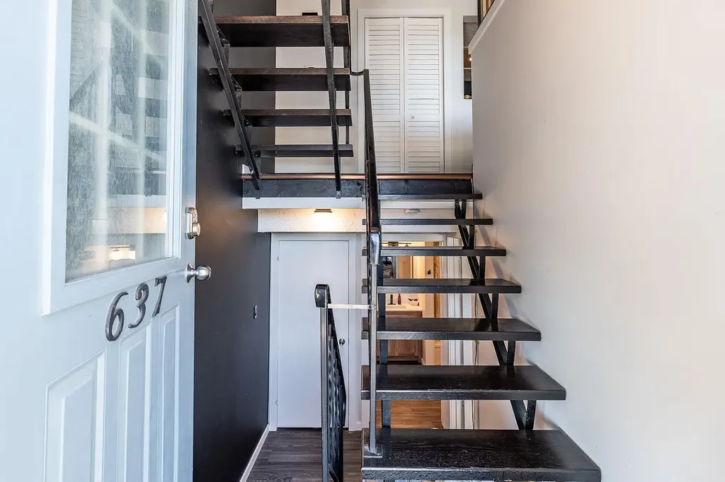 637 5 Street SE Medicine Hat AB T1A0N4