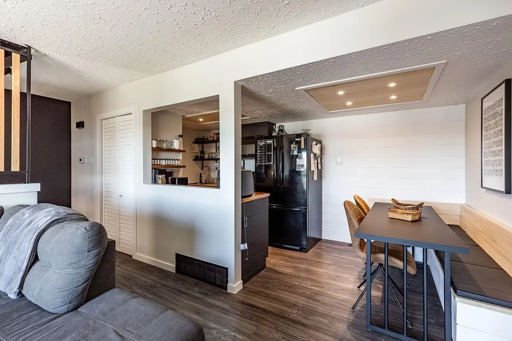 637 5 Street SE Medicine Hat AB T1A0N4