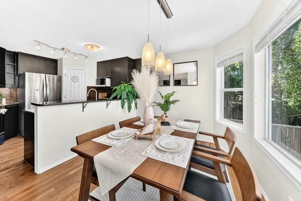 50 Royal Birch Terrace NW Calgary AB T3G 5N7