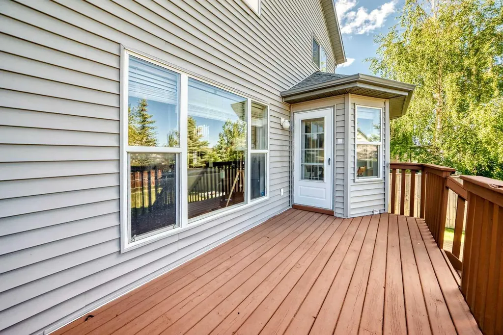 50 Royal Birch Terrace NW Calgary AB T3G 5N7