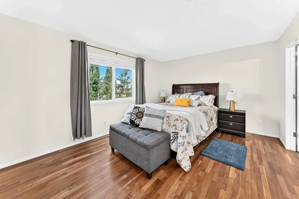 50 Royal Birch Terrace NW Calgary AB T3G 5N7