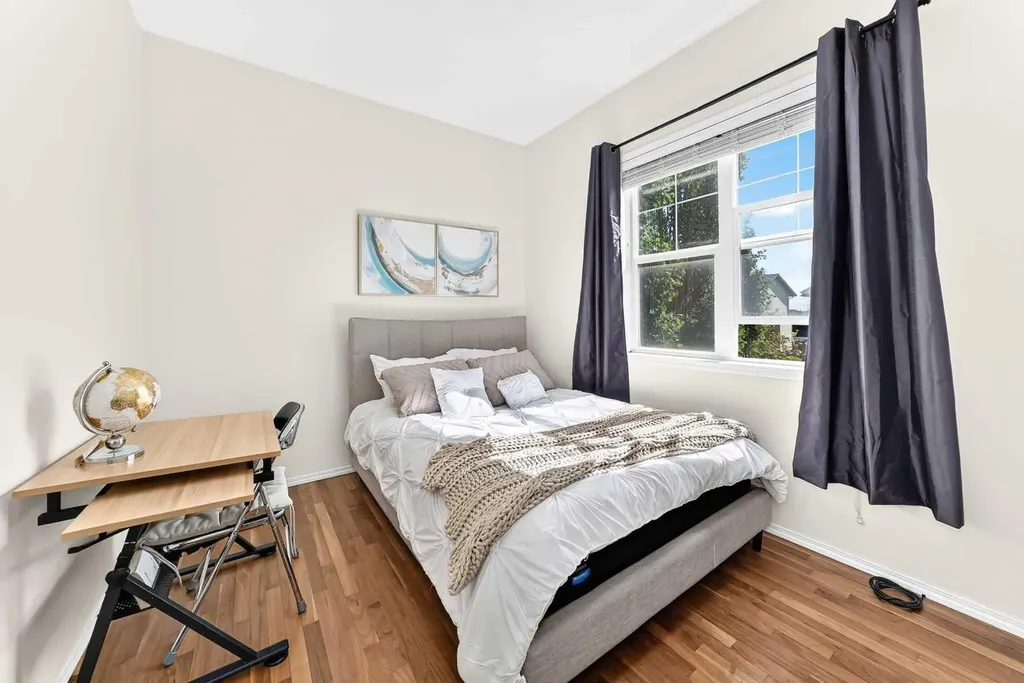 50 Royal Birch Terrace NW Calgary AB T3G 5N7