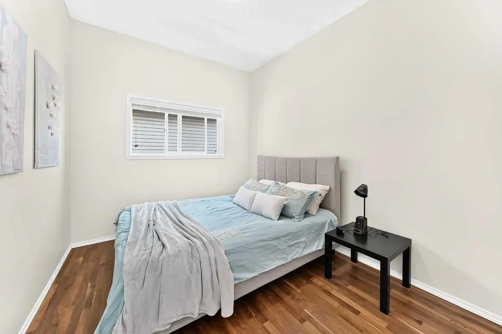 50 Royal Birch Terrace NW Calgary AB T3G 5N7