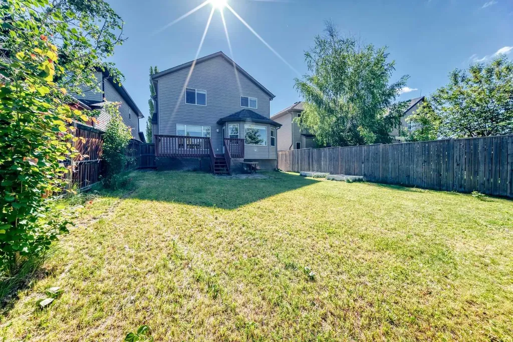 50 Royal Birch Terrace NW Calgary AB T3G 5N7