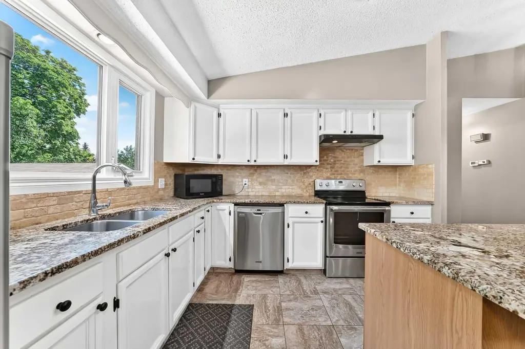 11335 Braeside Drive SW Calgary AB T2W 2V6