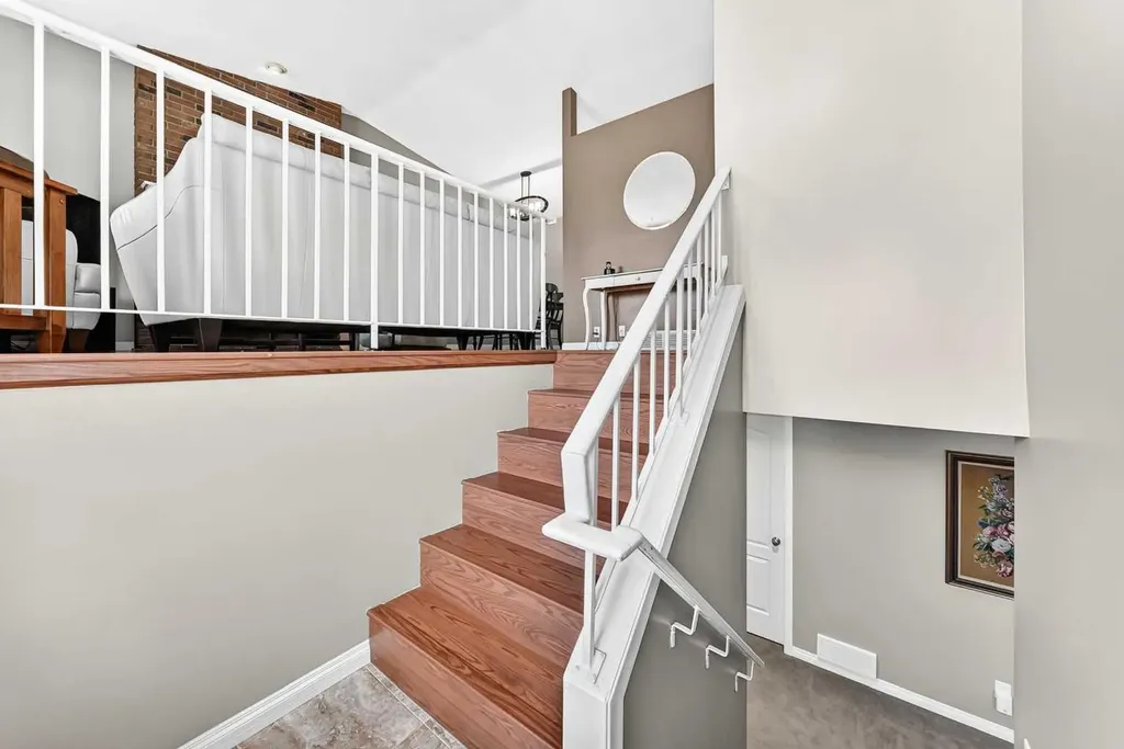 11335 Braeside Drive SW Calgary AB T2W 2V6