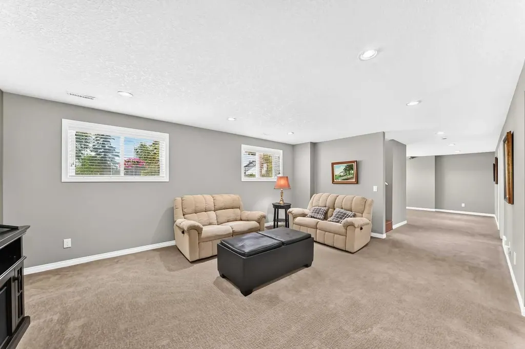 11335 Braeside Drive SW Calgary AB T2W 2V6