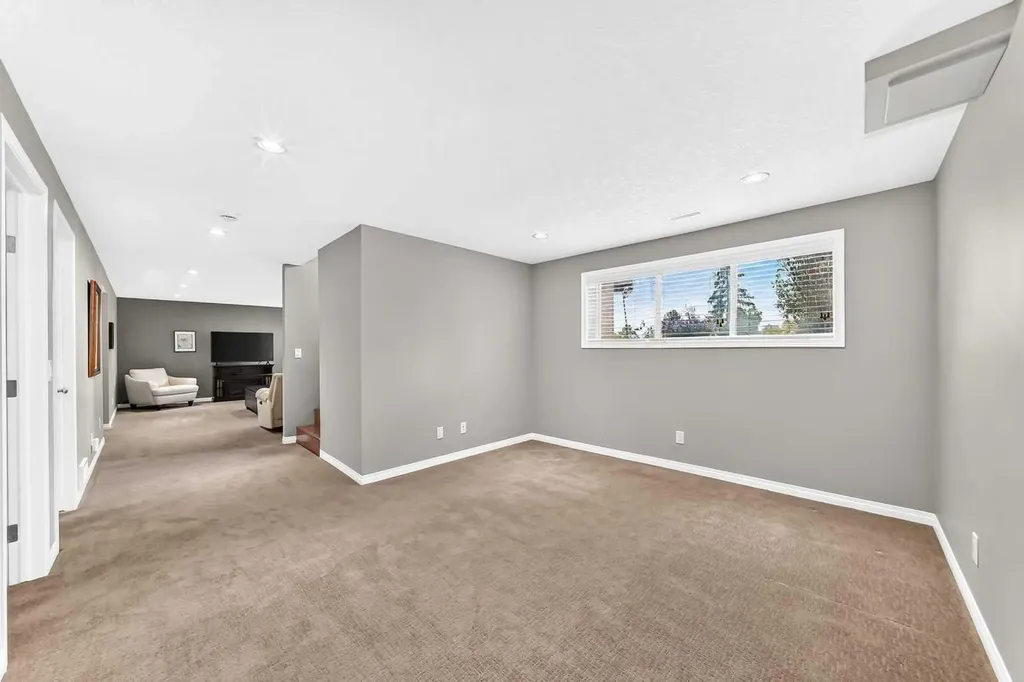 11335 Braeside Drive SW Calgary AB T2W 2V6