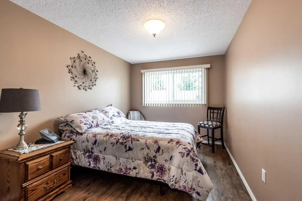 222 Cameron Road SE Medicine Hat AB T1B1P2