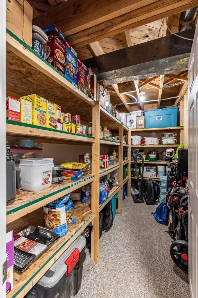 222 Cameron Road SE Medicine Hat AB T1B1P2