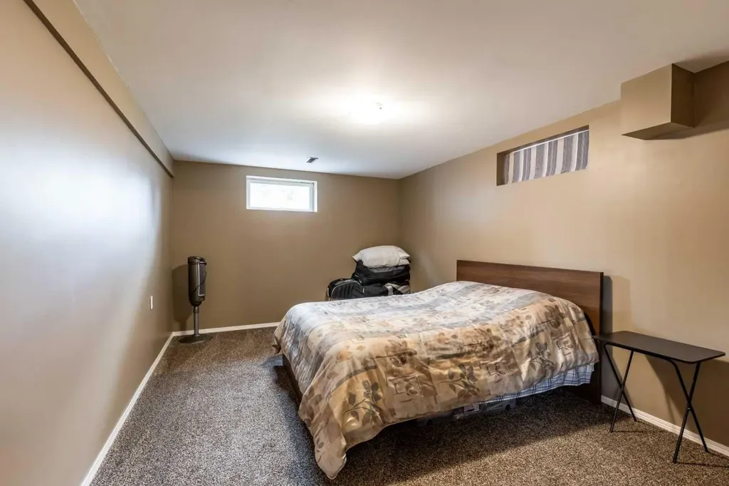 222 Cameron Road SE Medicine Hat AB T1B1P2