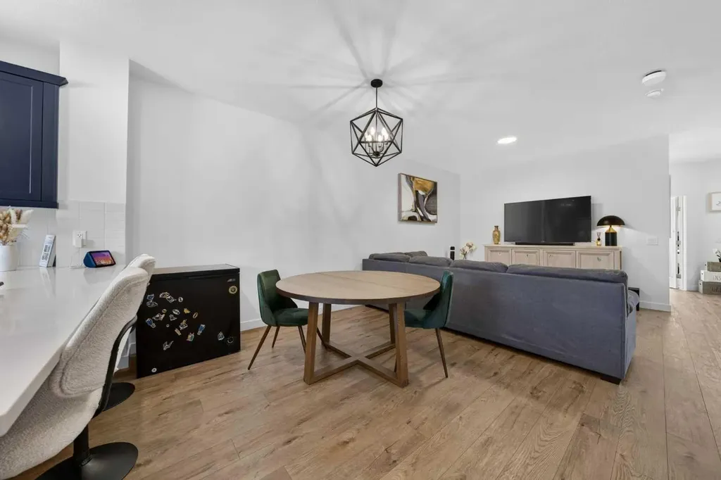 289 Magnolia Way SE Calgary AB T3M 3S5