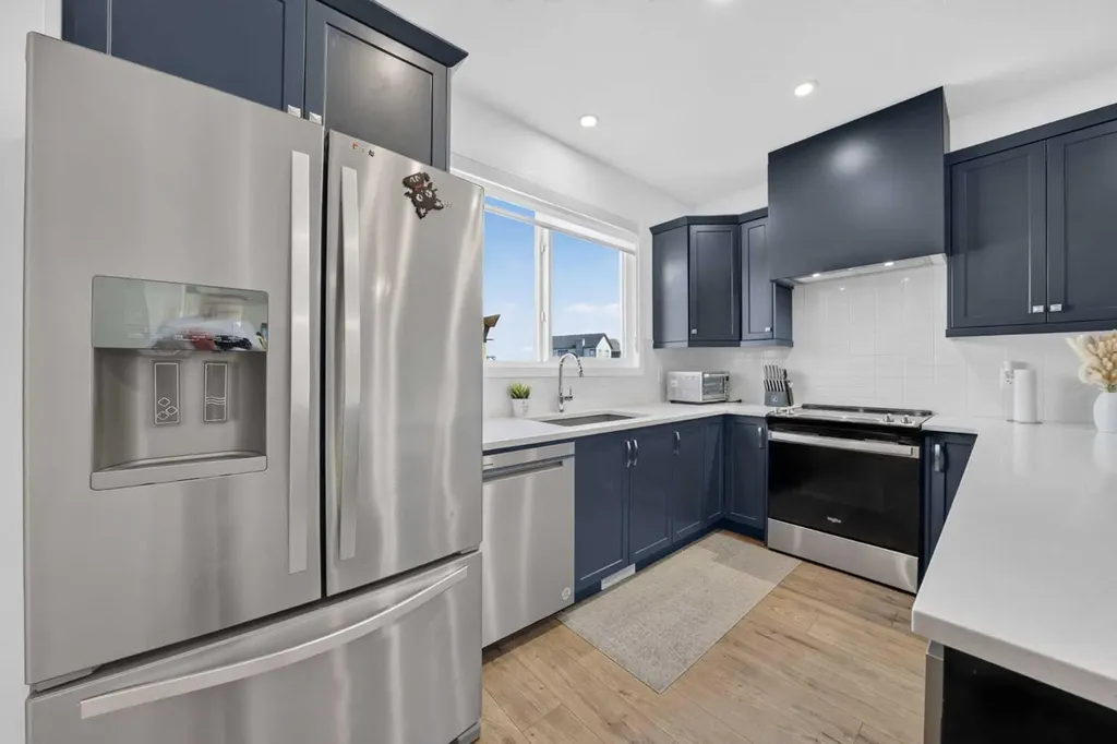 289 Magnolia Way SE Calgary AB T3M 3S5