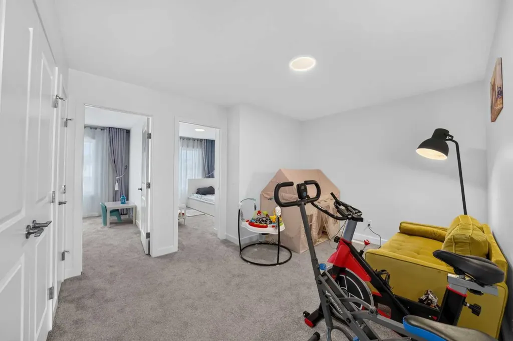 289 Magnolia Way SE Calgary AB T3M 3S5