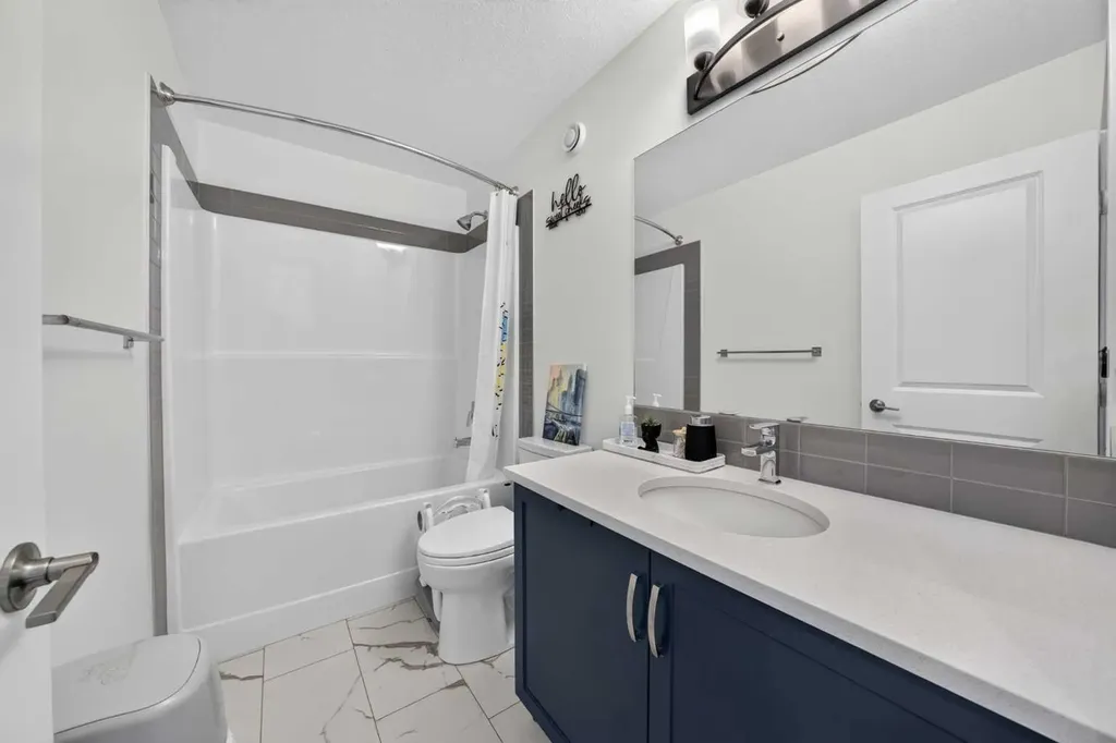 289 Magnolia Way SE Calgary AB T3M 3S5