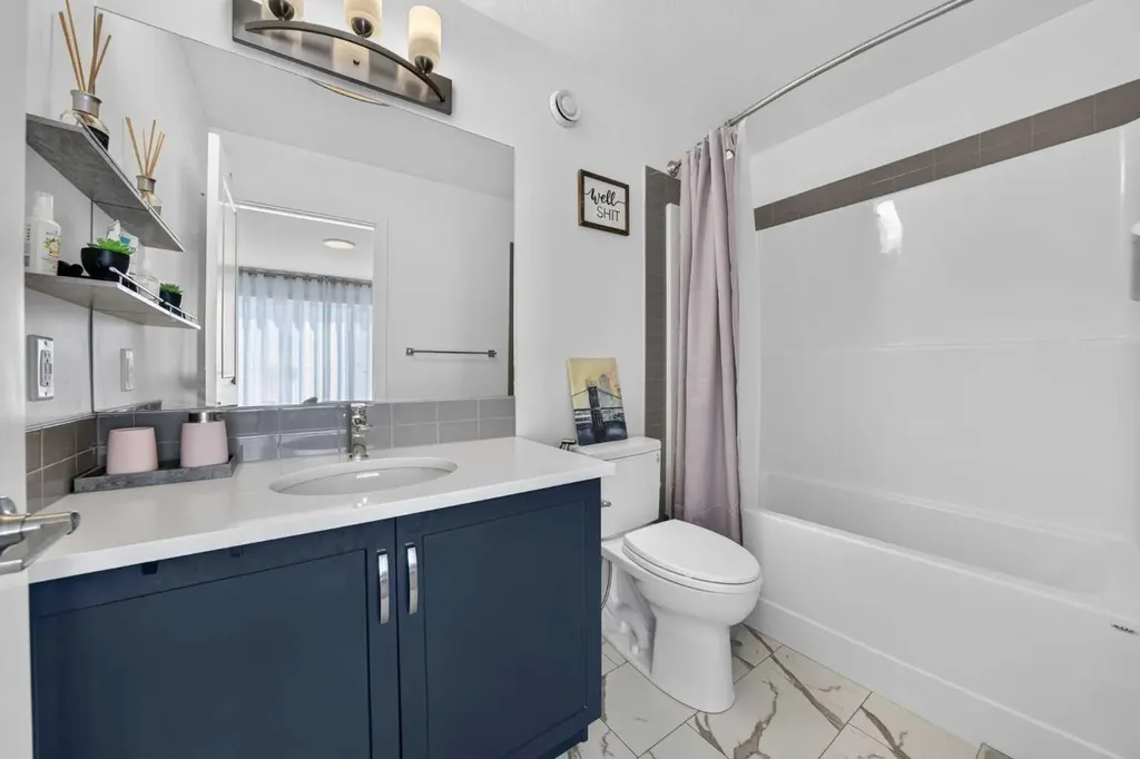 289 Magnolia Way SE Calgary AB T3M 3S5