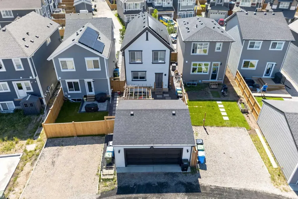 289 Magnolia Way SE Calgary AB T3M 3S5