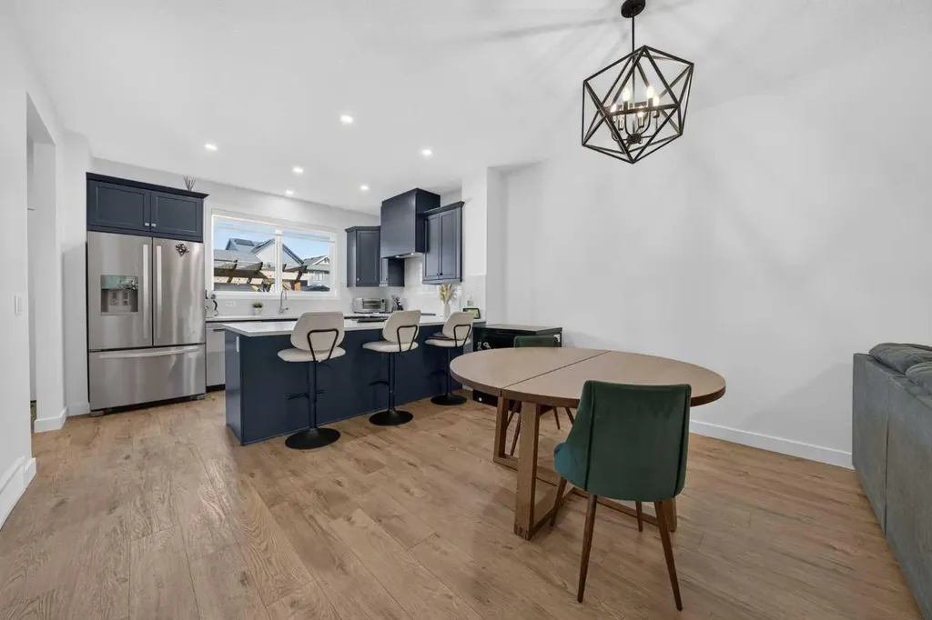 289 Magnolia Way SE Calgary AB T3M 3S5