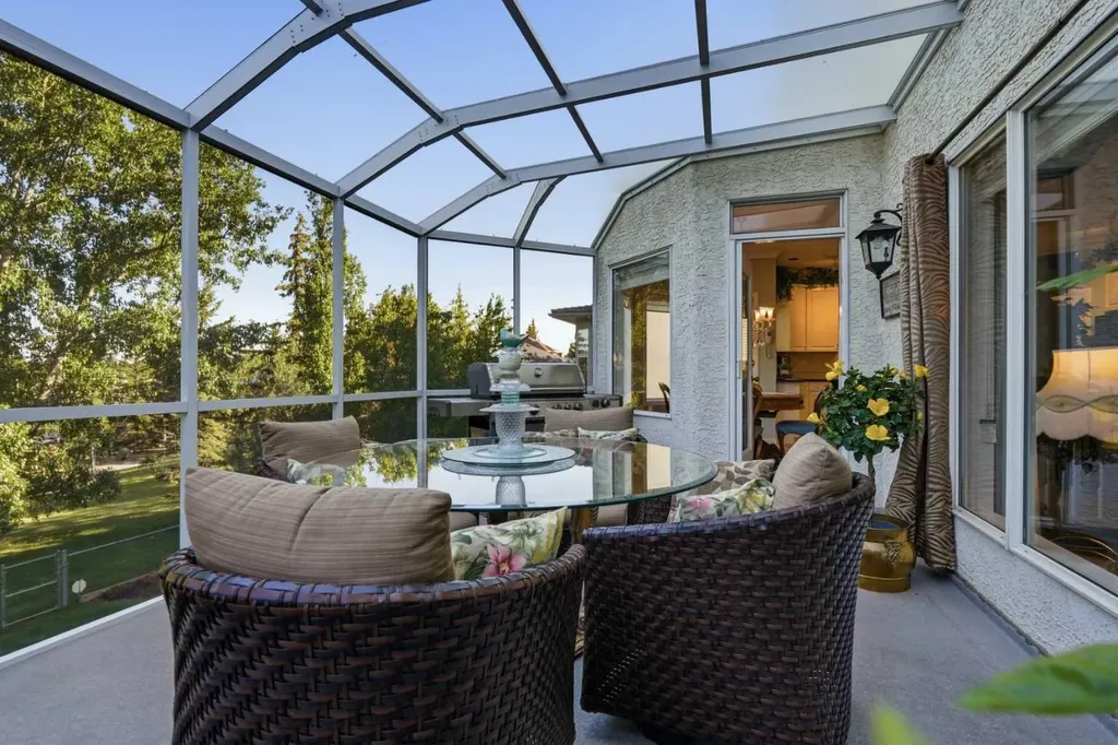1649 Evergreen Hill SW Calgary AB T2Y 3B6