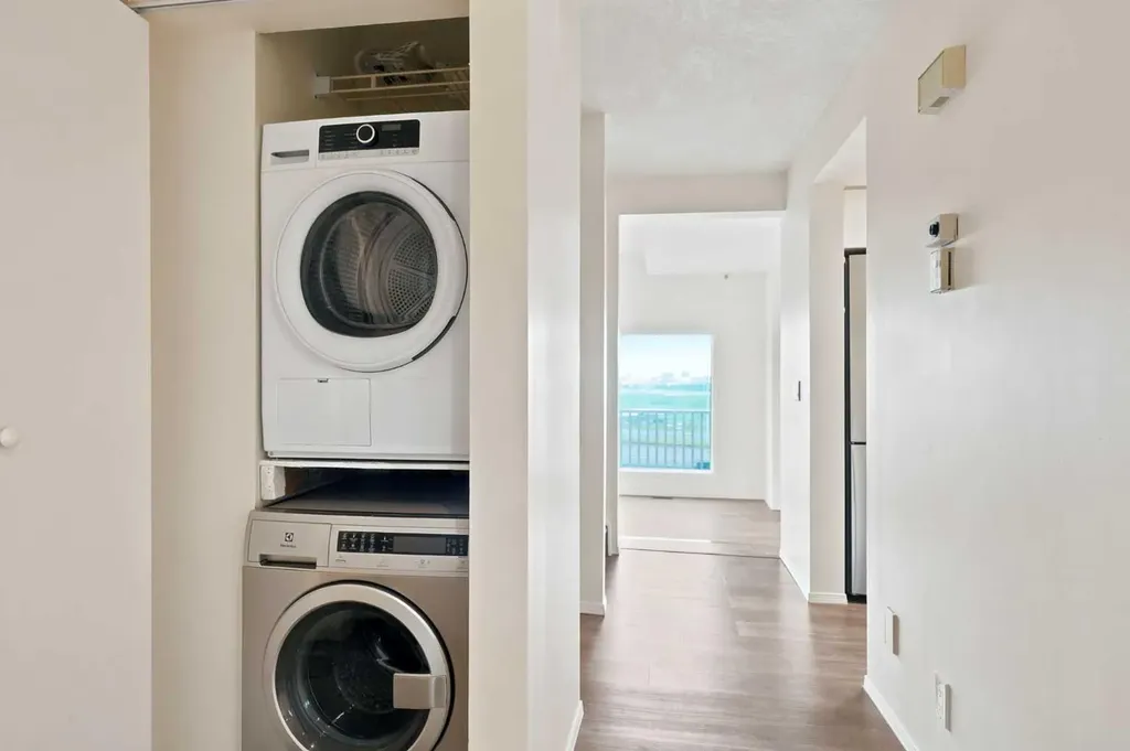 5810 Patina Drive SW Calgary AB T3H 2Y6