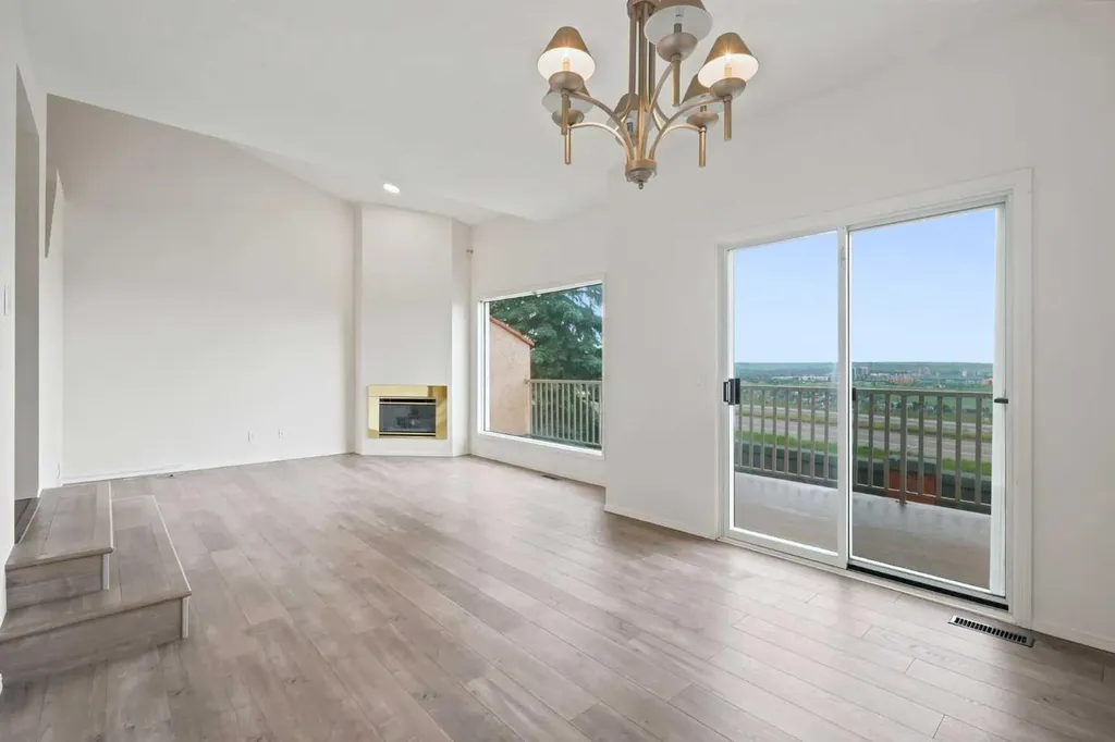 5810 Patina Drive SW Calgary AB T3H 2Y6