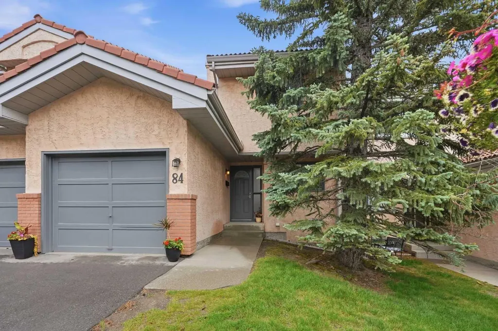 5810 Patina Drive SW Calgary AB T3H 2Y6