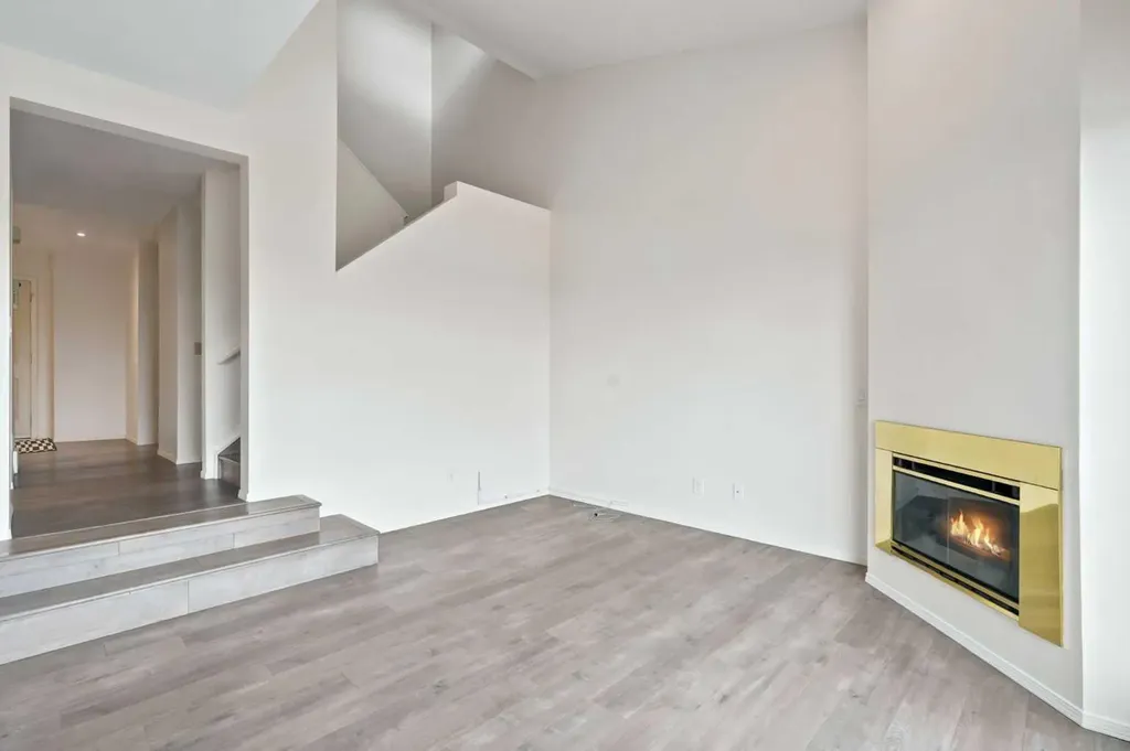 5810 Patina Drive SW Calgary AB T3H 2Y6