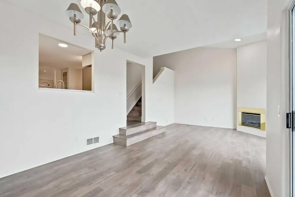 5810 Patina Drive SW Calgary AB T3H 2Y6