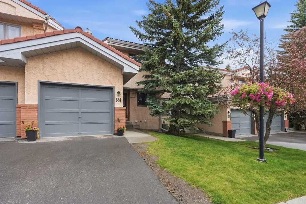 5810 Patina Drive SW Calgary AB T3H 2Y6
