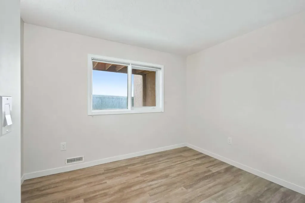 5810 Patina Drive SW Calgary AB T3H 2Y6