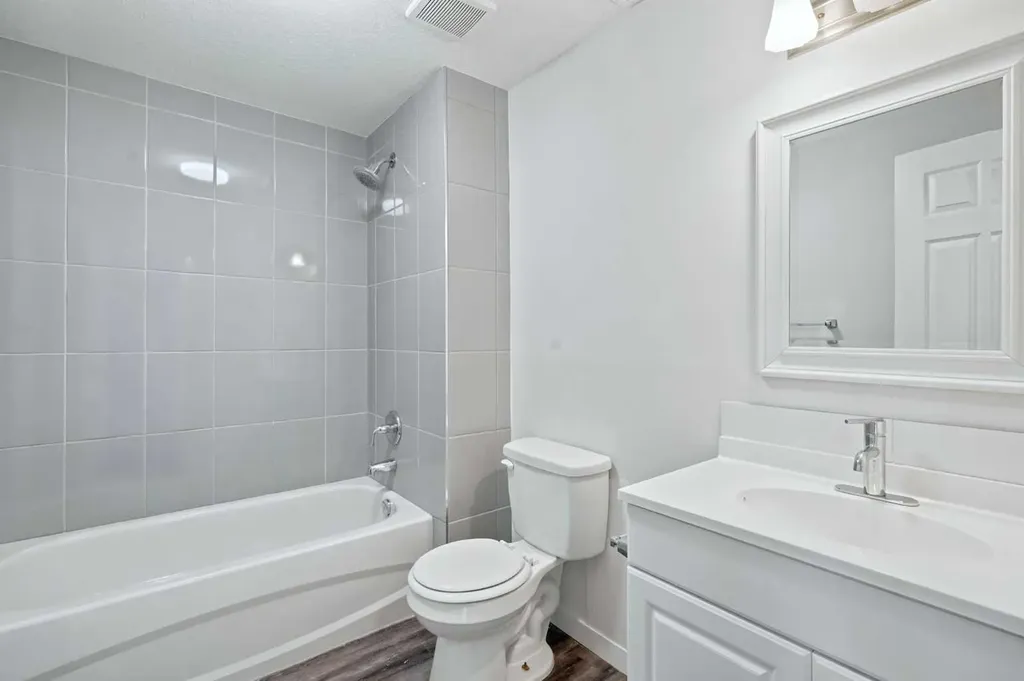 5810 Patina Drive SW Calgary AB T3H 2Y6