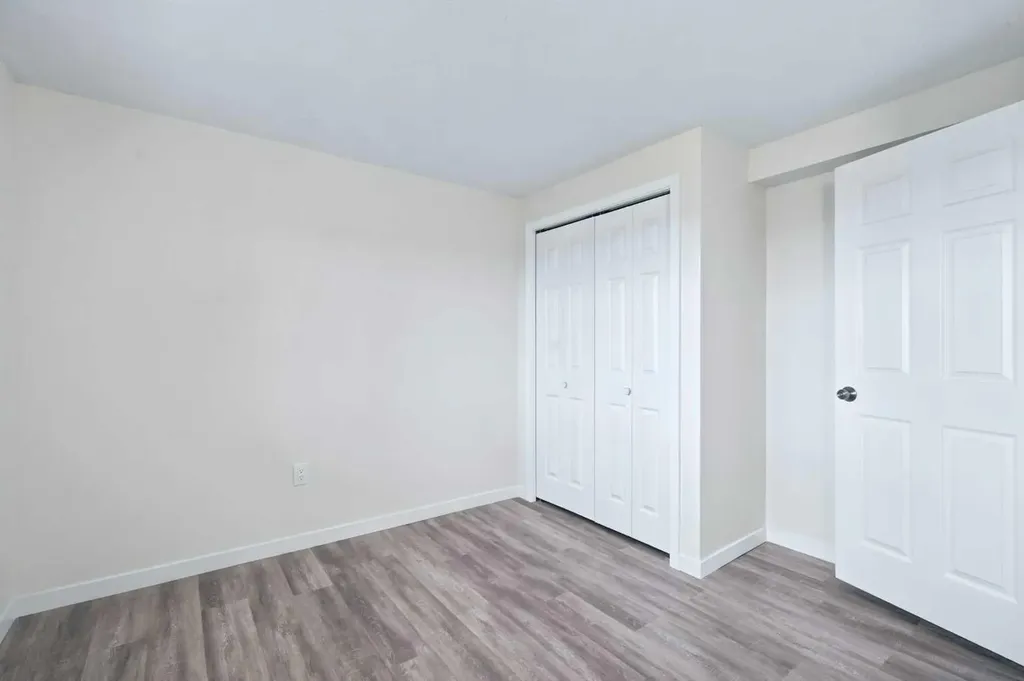 5810 Patina Drive SW Calgary AB T3H 2Y6